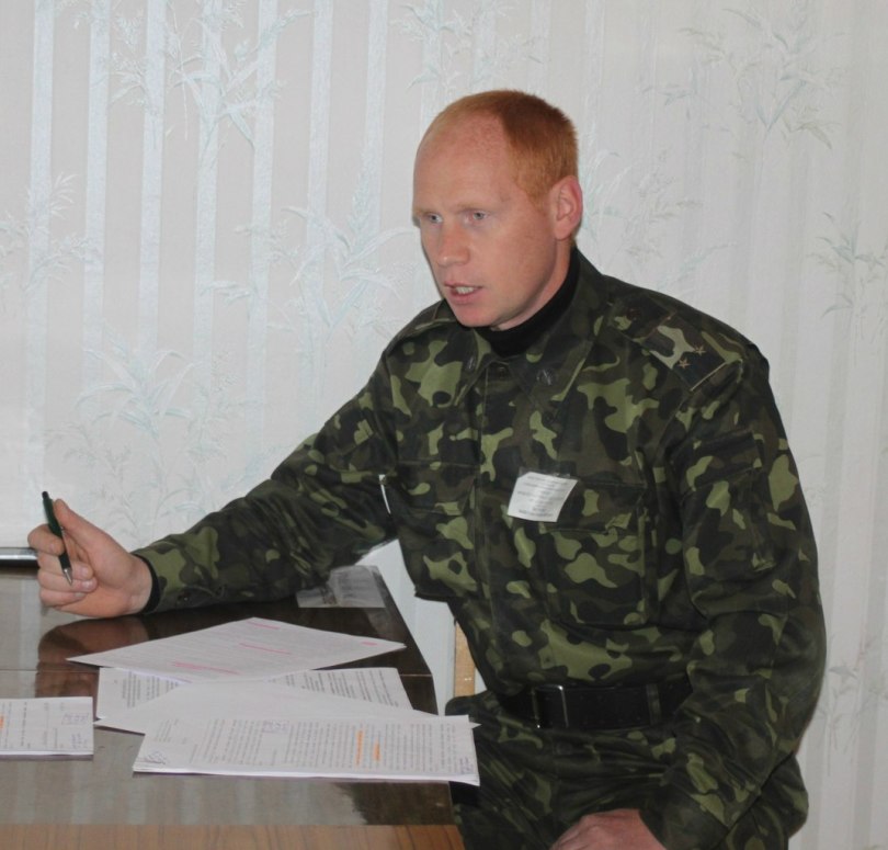 В Менському військкоматі 16 жовтня пройшло ознайомлення з мирним Планом Порошенка. Фото