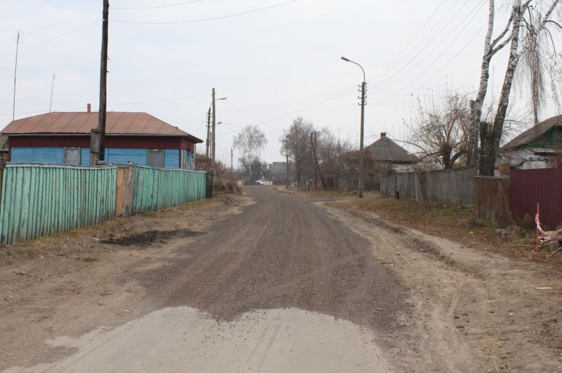 Нове покриття зробили по вулиці 1 Травня в Мені. Фото