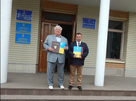 Мер Мени Федір Фесюн підписав угоду про партнерство з поляками. Фото
