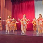 Глядачі спостерігають за конкурсом вертепів