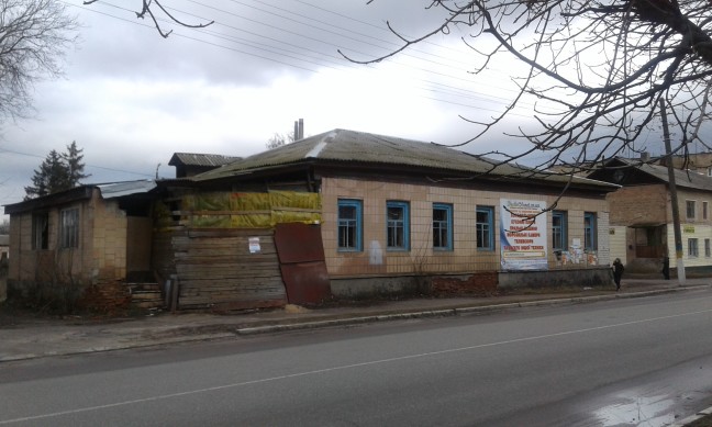 Як вирішити проблему з занедбаними будівлями Мени?