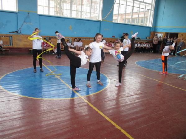 Команда Менської гімназії перемогла у спортивних змаганнях «Олімпійське лелеченя»