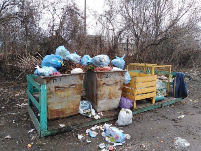 ПОВІДОМЛЕННЯ ЧИТАЧА. &ldquo;Не викидайте листя та гілки у контейнери для твердих побутових відходів&rdquo;