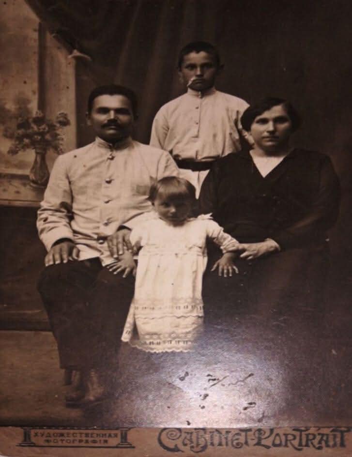 МЕНЩИНА ІСТОРИЧНА. Хава Генс (1882– 1968). Перший менский фотограф