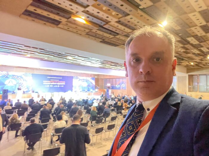 МІСЦЕВА ВЛАДА  Юрій СТАЛЬНИЧЕНКО: «Так і напишіть: Стальниченко вірить у Менський індустріальний парк і він обов’язково в громаді буде»