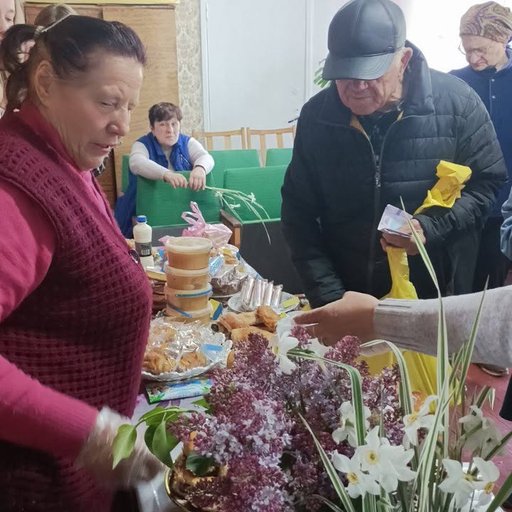 На ярмарку в Ушні зібрали понад 16 тисяч для ЗСУ