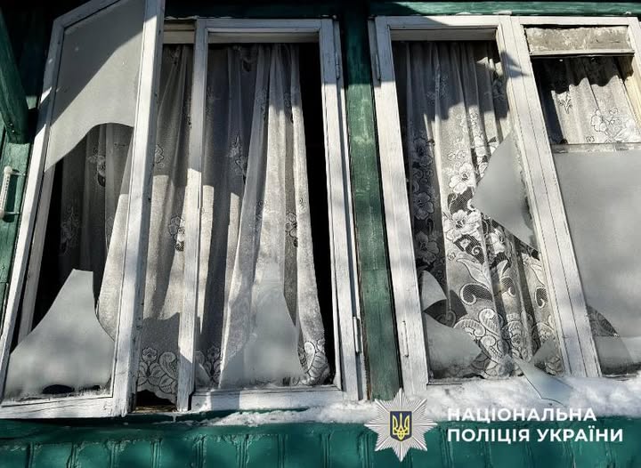 Побиті фасади та вікна: ворожі дрони атакували село на Корюківщині