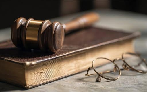 Безкоштовні юридичні консультації у Мені: коли та як потрапити