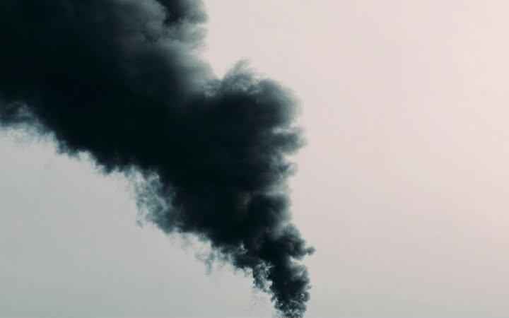 У Мені ворожий безпілотник пошкодив приміщення харчового підприємства