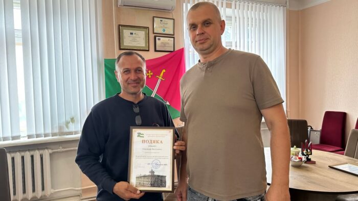 Чернігівська ОДА відзначила двох підприємців із Менської громади